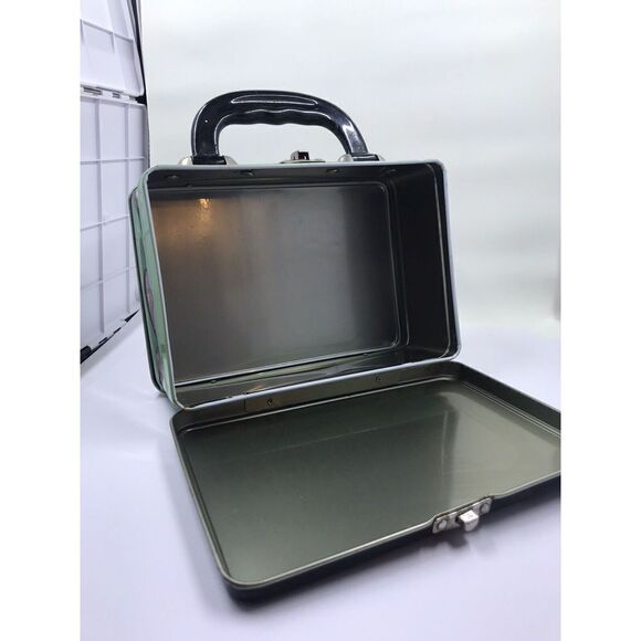 “I LOVE LUCY" Metal Lunchbox-Lucille Ball-Desi Arnaz-Diner-Home-Camp Collectible - Picture 7 of 7